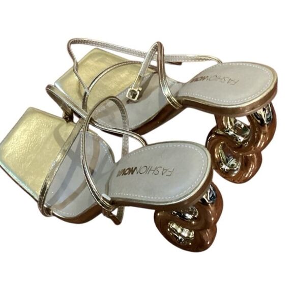 Fashion Nova Meet Me In Manhattan Heels - Gold size 7 - Picture 10 of 12